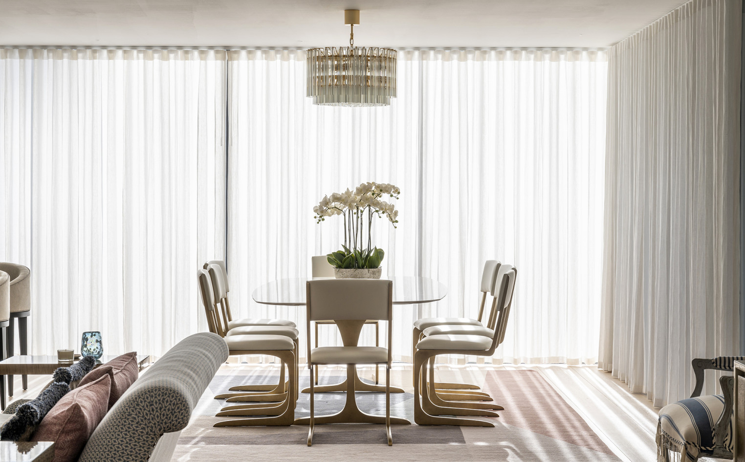 Interior design by Clare Gradidge/Fiona Campbell Interior Design