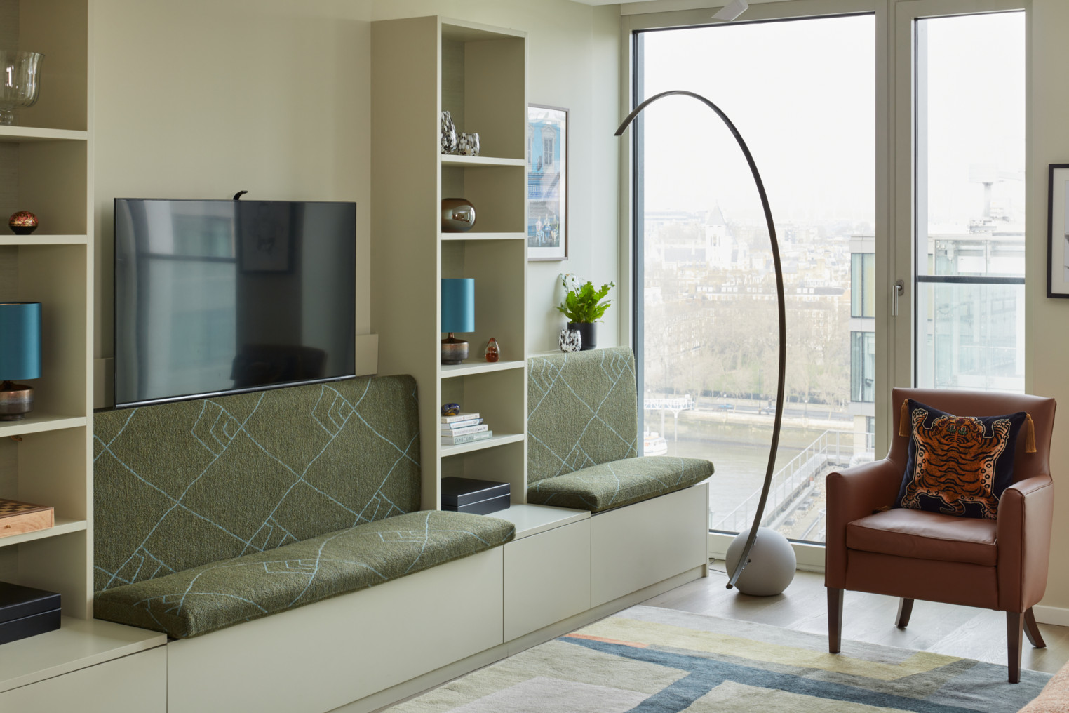 A luxury modern meets classic interior design by Fiona Campbell London