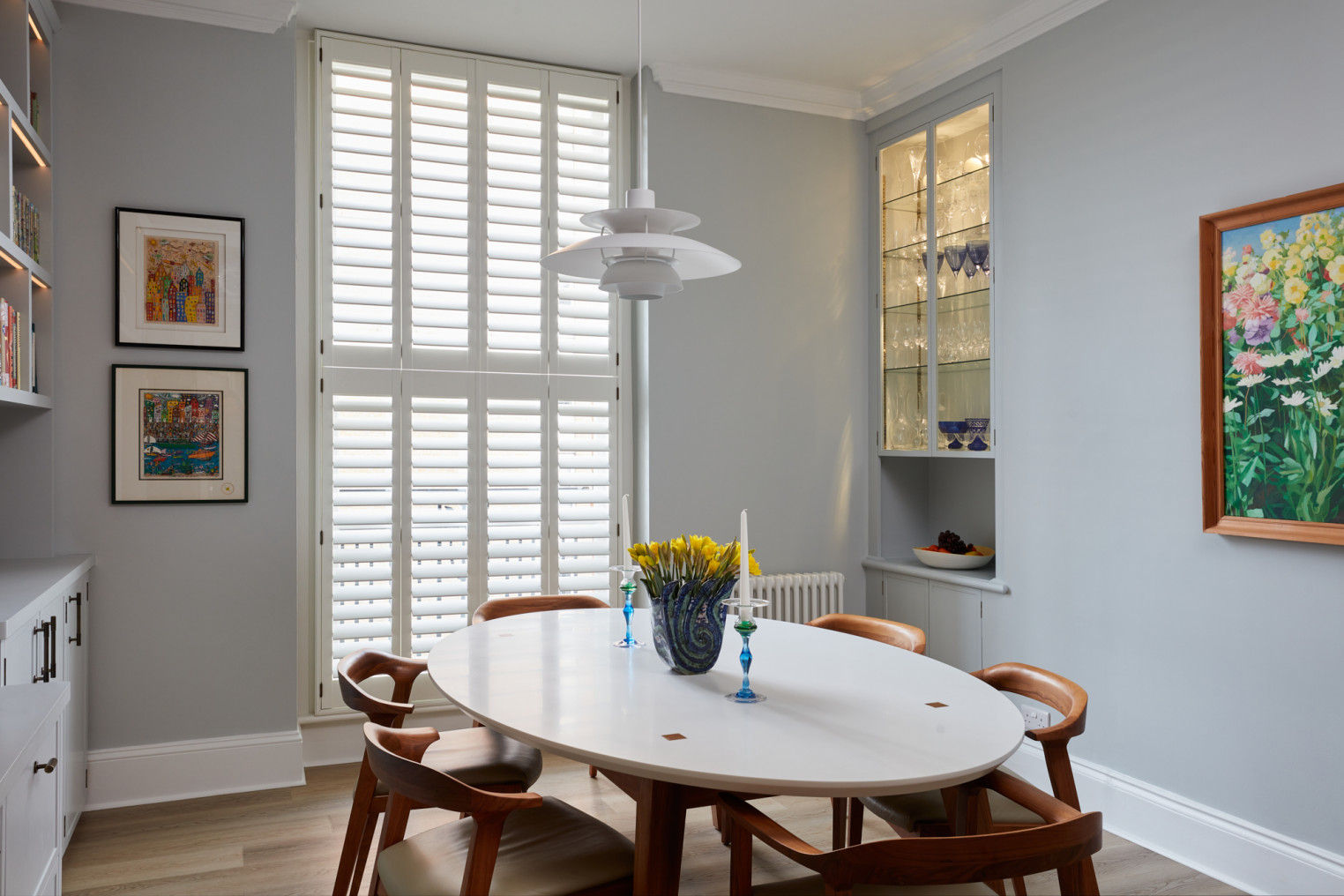 A luxury modern meets classic interior design by Fiona Campbell London